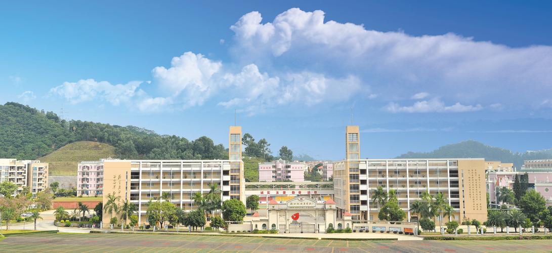 锦龙股份(锦龙股份股吧) 锦龙股份(锦龙股份股吧)